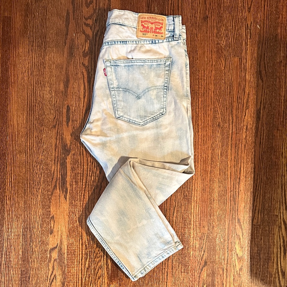 Levi's Men's Beige Straight Jeans